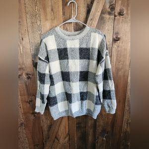 Cyrus Buffalo Check Cozy Sweater Size Small